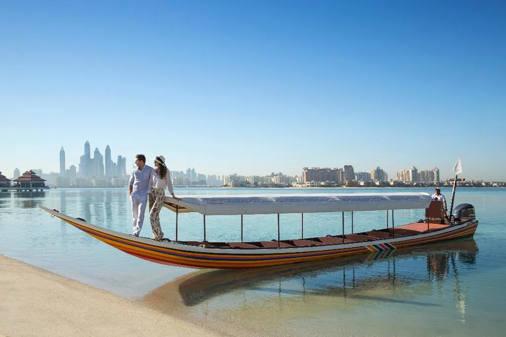 Sports and Entertainment, Anantara The Palm Dubai Resort, Dubai