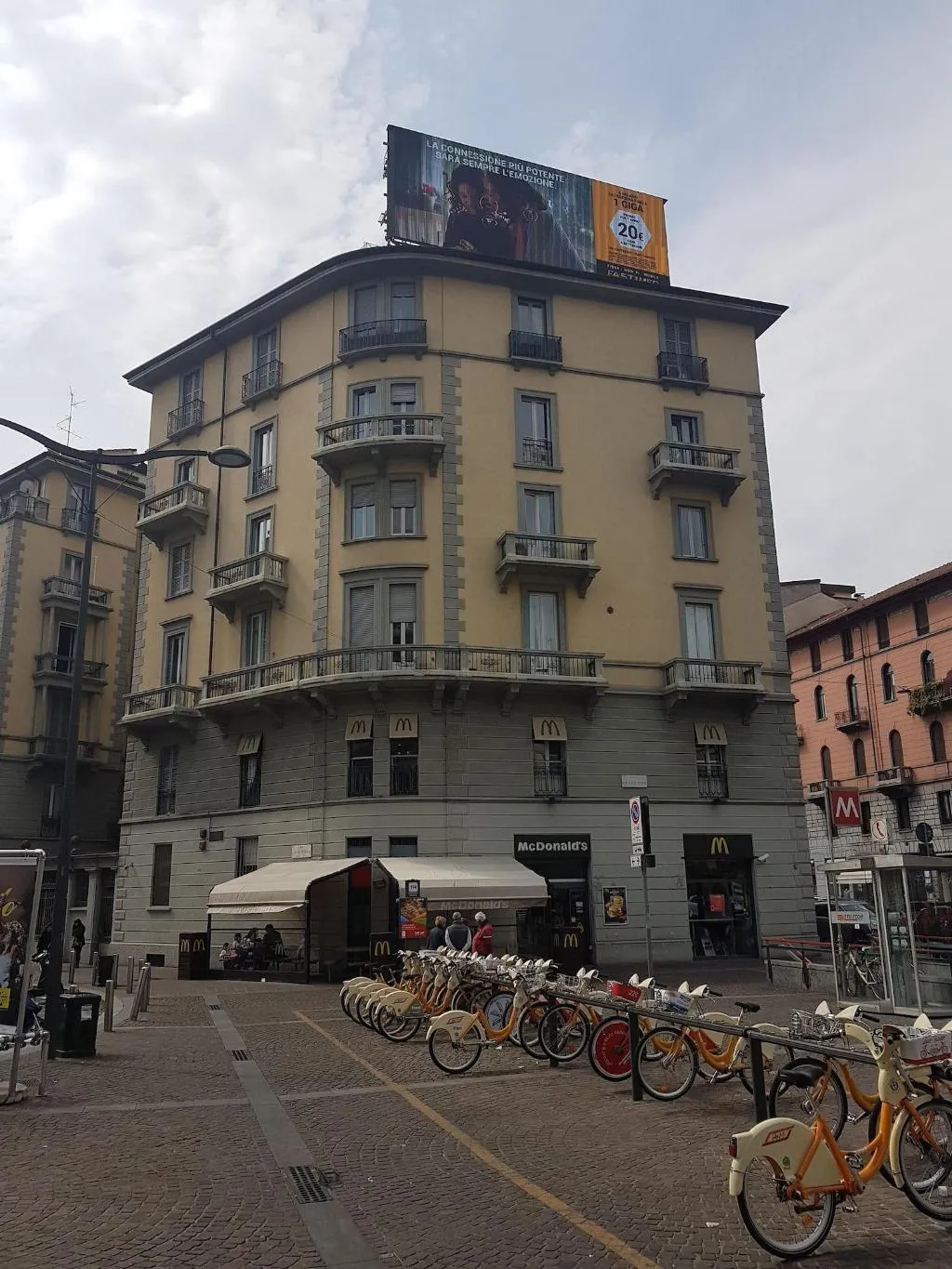 General view, Aldebaran, Milan