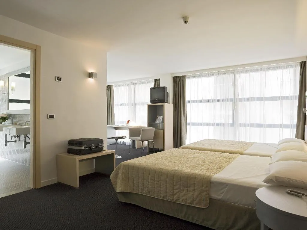 DOUBLE SUPERIOR Room, Mercure Palermo Centro, Palermo