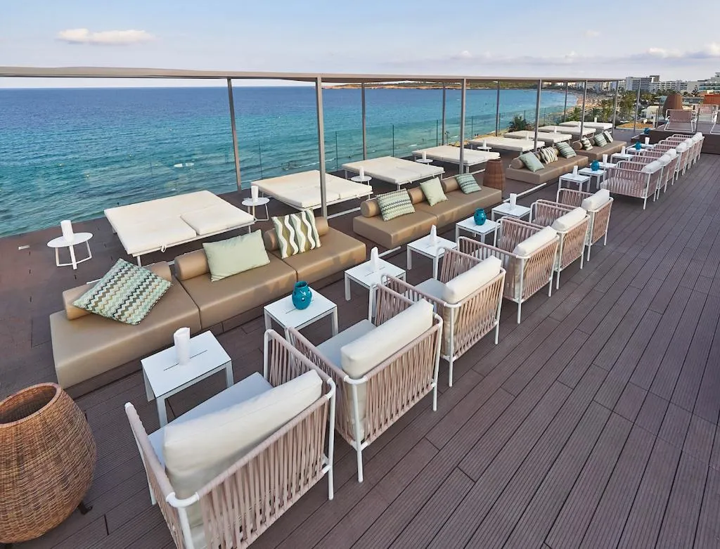 Terrace, Kyrat Amarac, Majorca