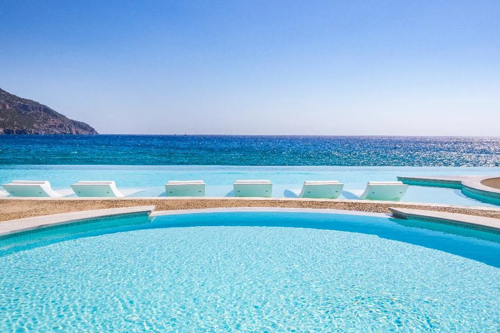 Pool, Konstantinos Palace, Rhodes