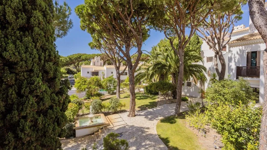 APARTMENT TWO BEDROOMS Room, Pine Cliffs Village & Golf Suites, Algarve