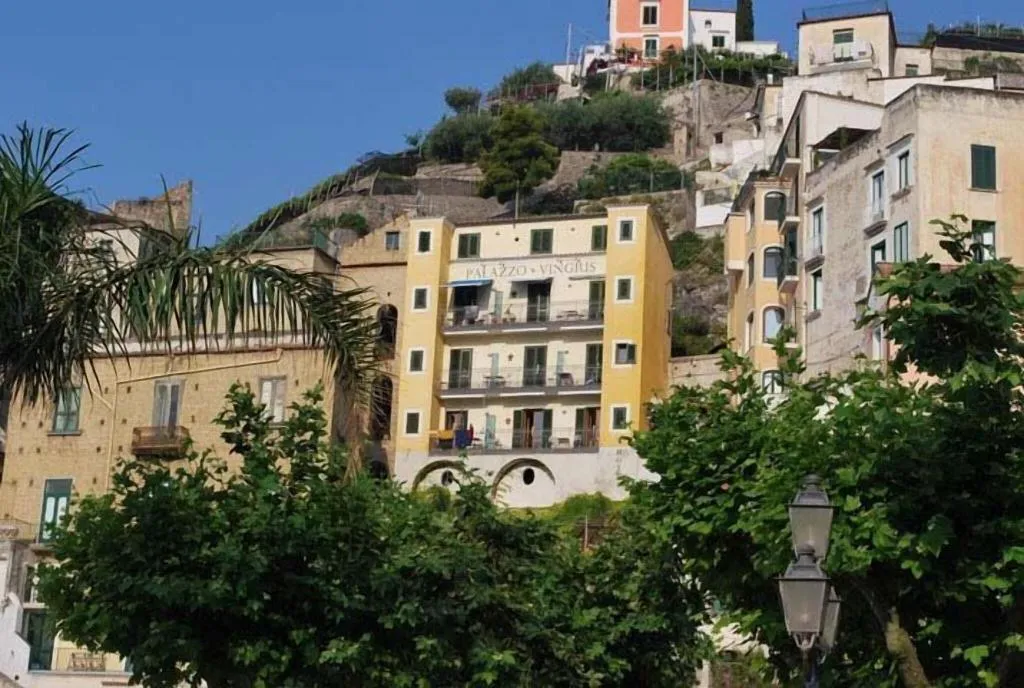 General view, Palazzo Vingius, Naples