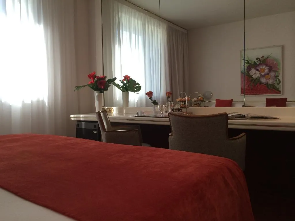 DOUBLE DELUXE Room, Starhotels Cristallo Palace, Milan