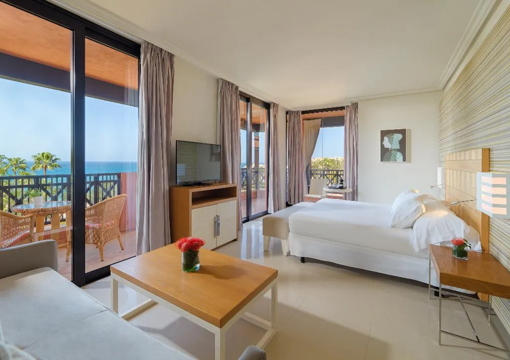 JUNIOR SUITE STANDARD Room, H10 Costa Adeje Palace, Tenerife