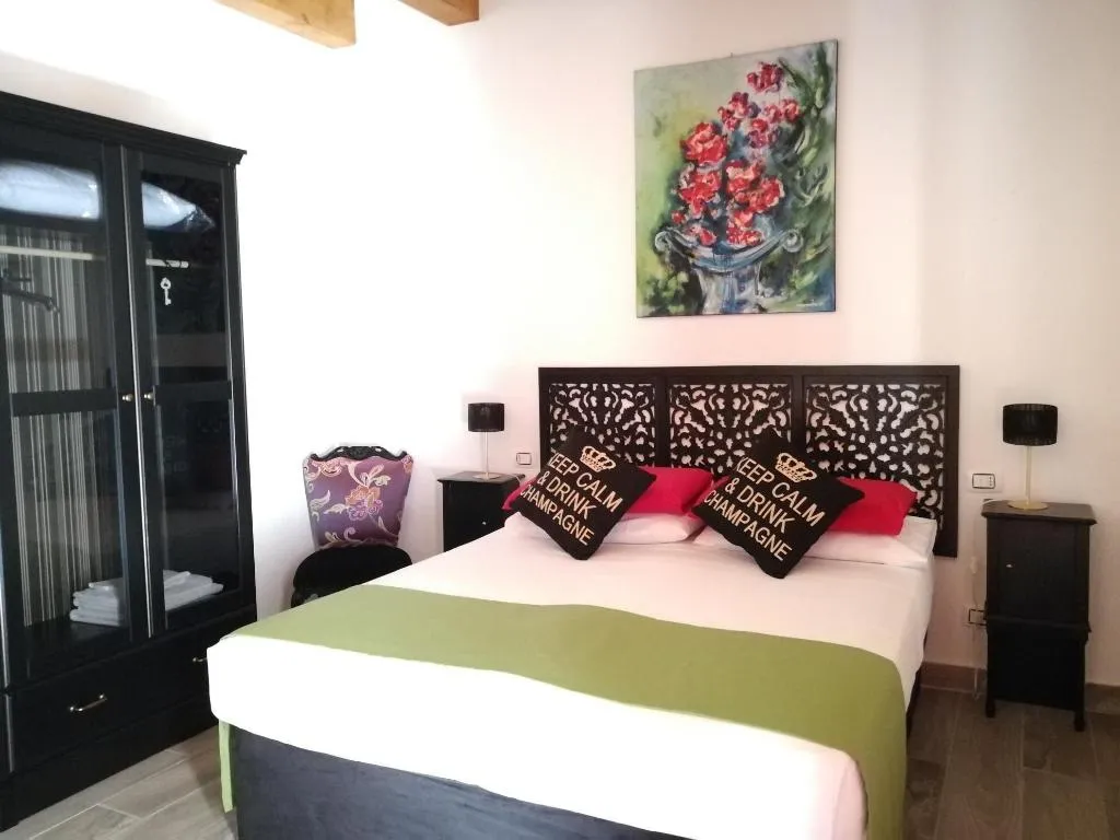 Room, B&B CasaBusari, Palermo