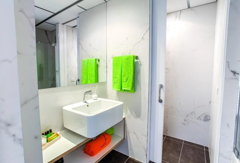 APARTMENT DUPLEX Room, Cosmo Apartments Sants, Barcelona