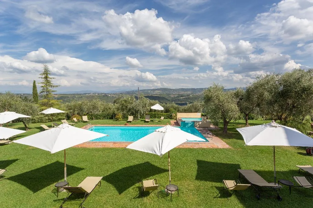 Pool, Fattoria Querceto, Florence