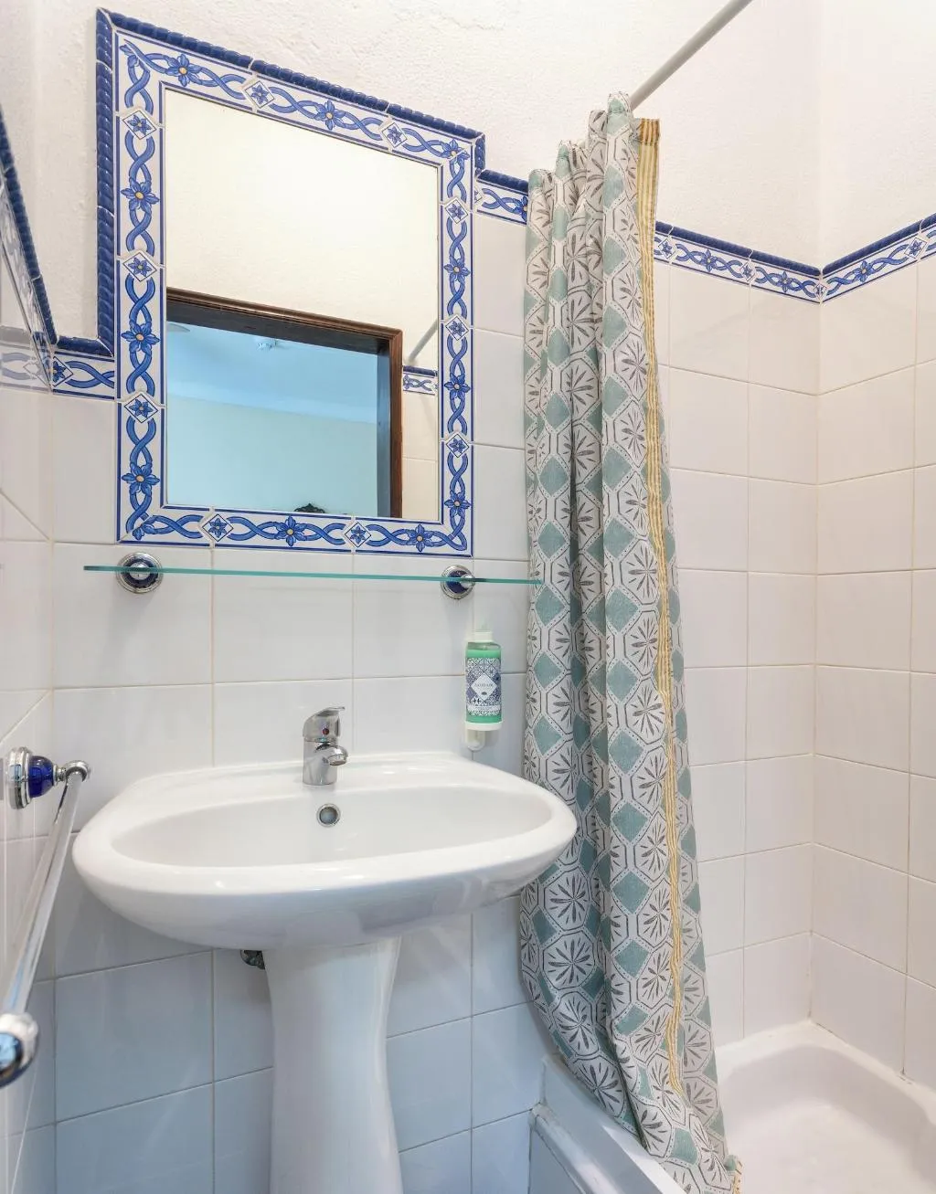 Room, Pension Bicuar, Algarve