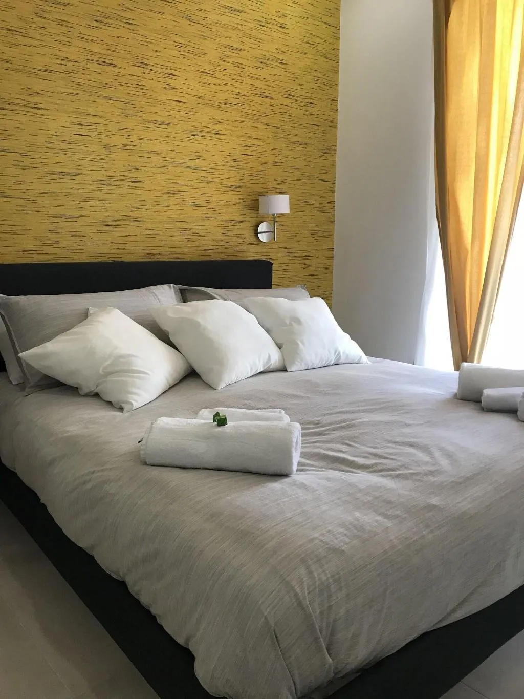 Room, Terrazza Aragon, Naples