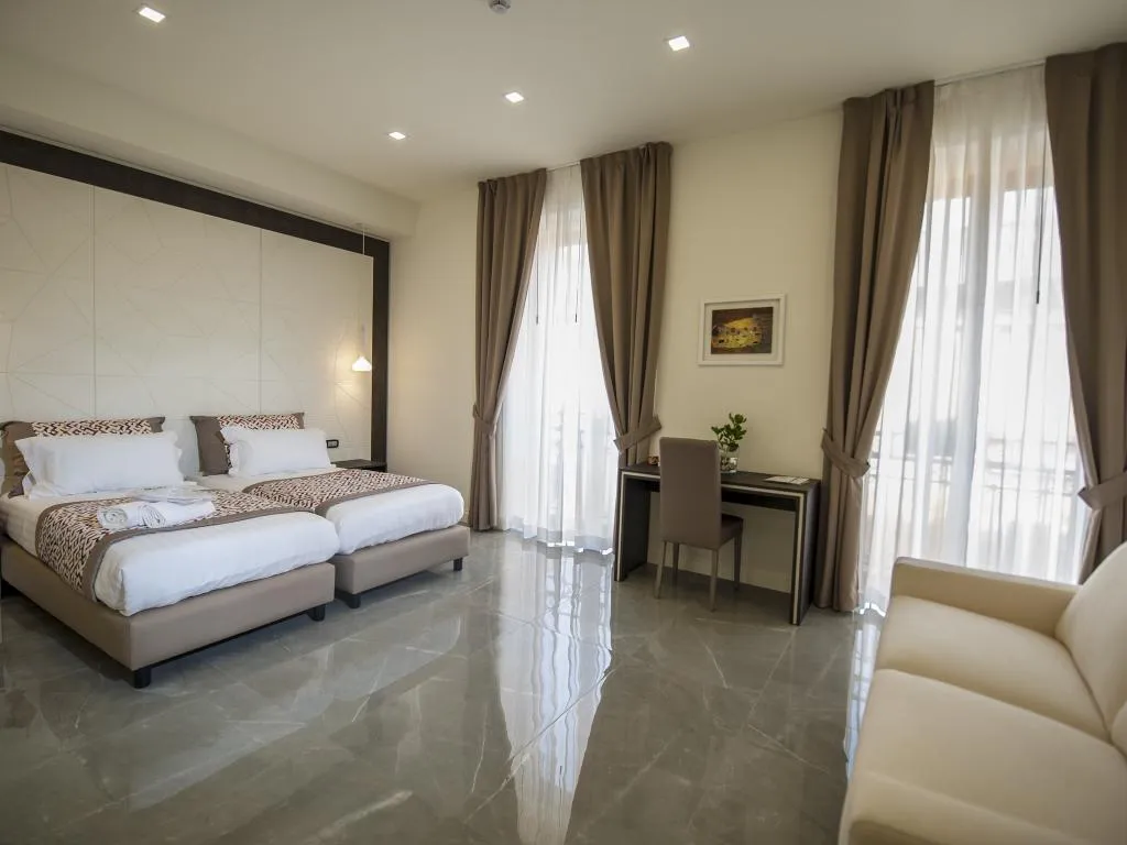 DOUBLE SUPERIOR Room, Palazzo Firenze, Naples