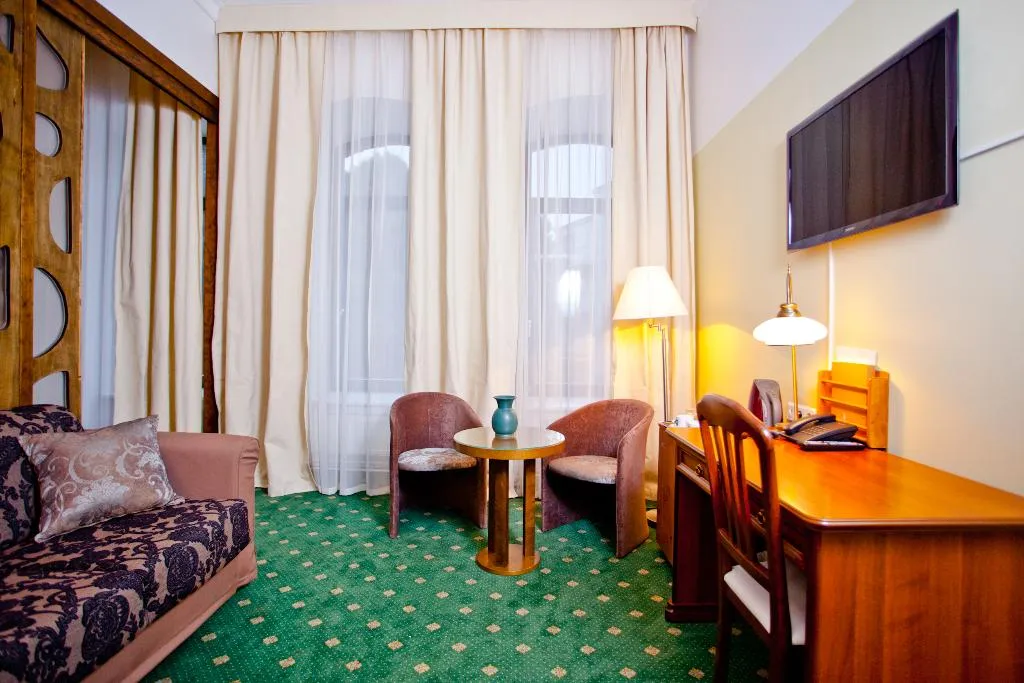 JUNIOR SUITE STANDARD Room, St. Barbara, Tallinn