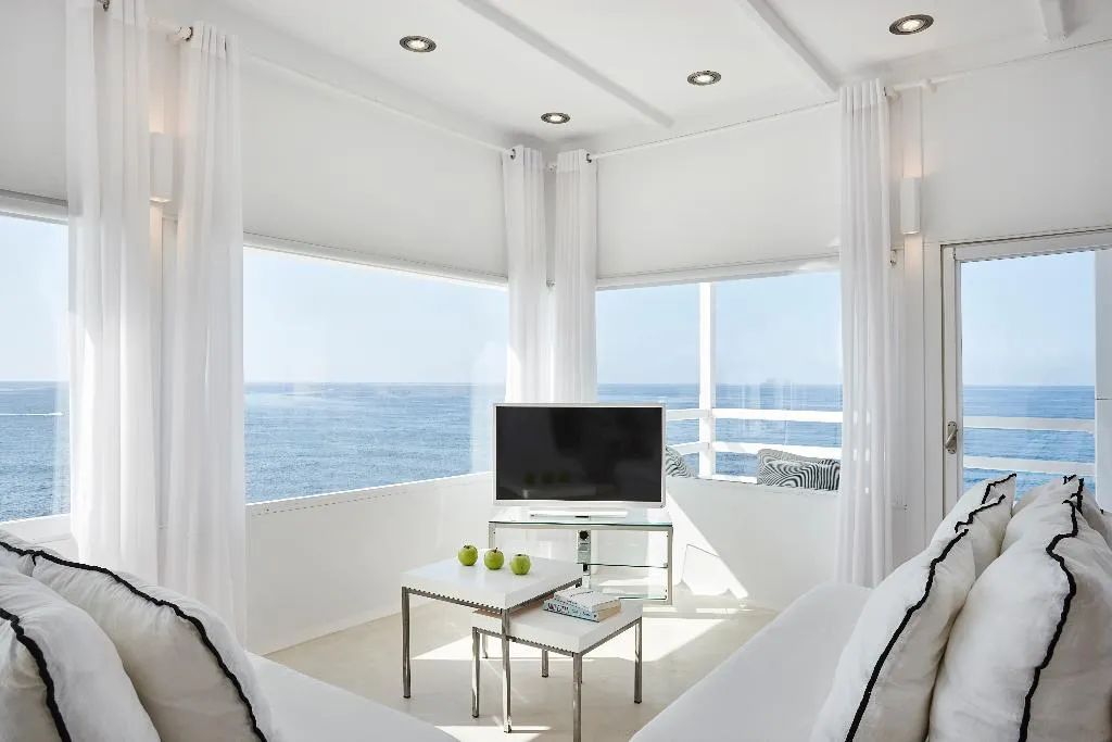 SUITE SEA VIEW Room, Notos Therme & Spa By Mr and Mrs White, Santorini