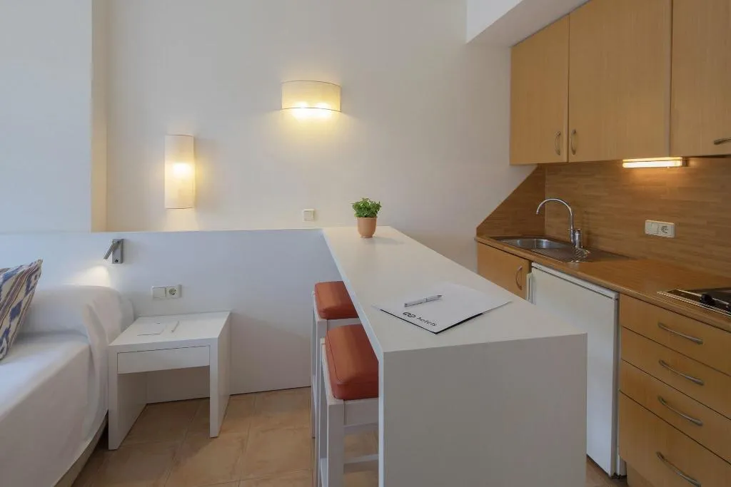 STUDIO TWO BEDS Room, HM Mar Blau, Majorca
