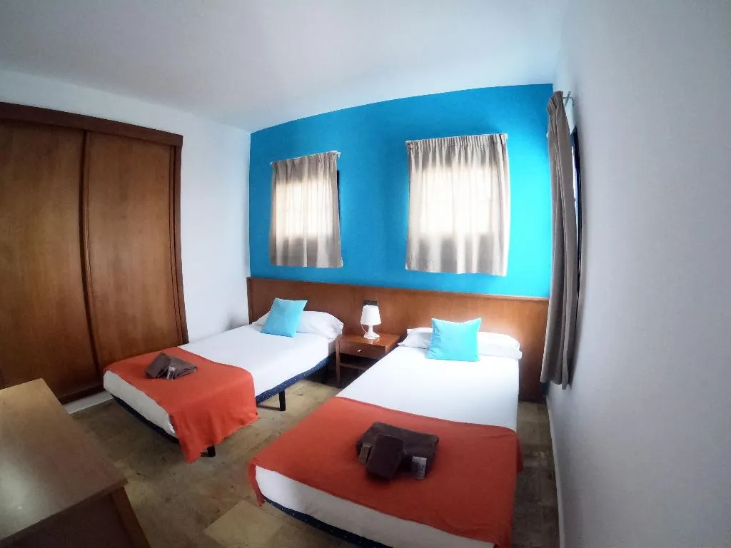 VILLA CAPACITY 2 TWO BEDROOMS Room, Vik  Coral Beach, Lanzarote
