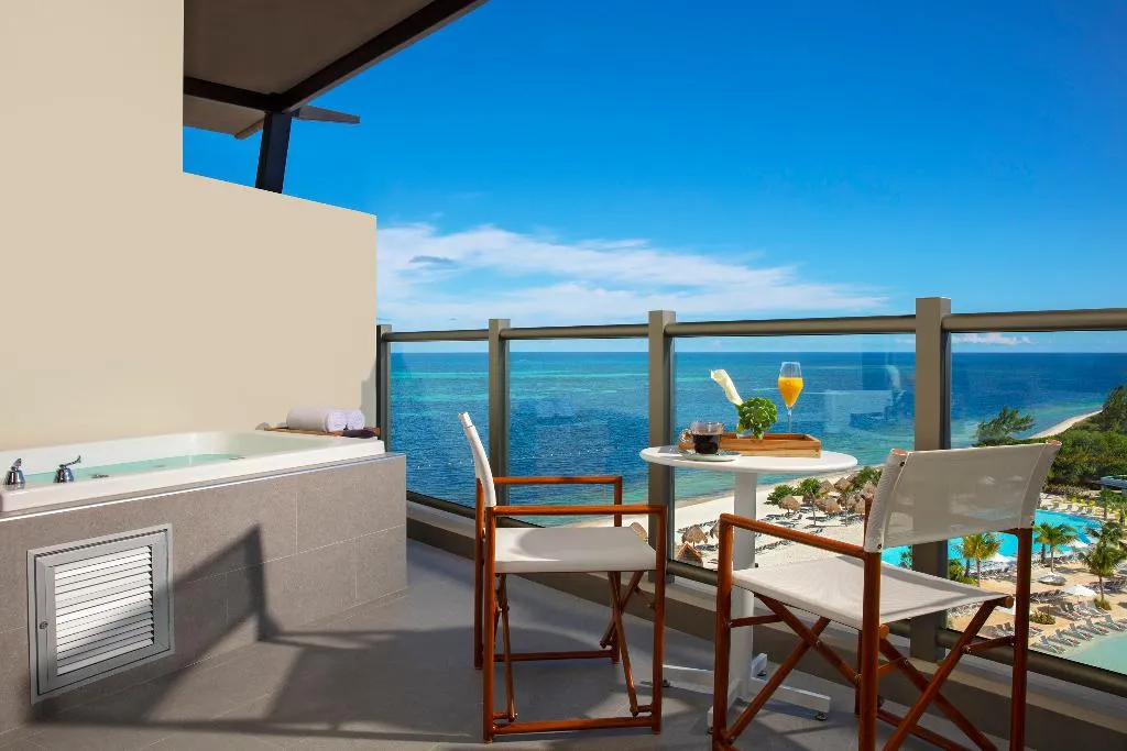 SUITE OCEAN VIEW KING BED Room, Dreams Natura Resort & Spa, Cancun Area