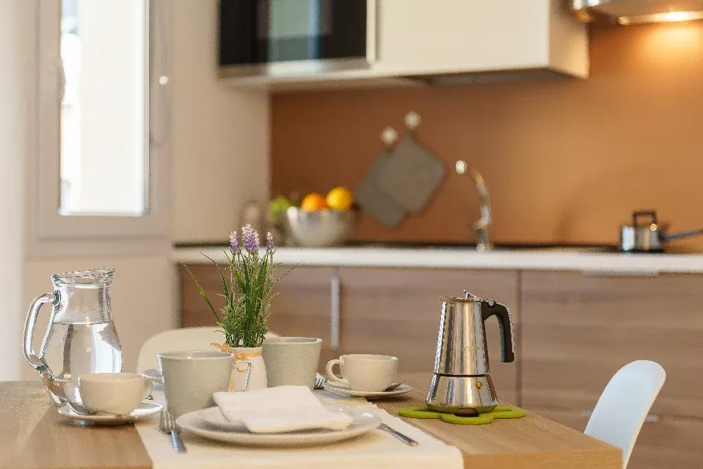 APARTMENT DELUXE CAPACITY 4 Room, Travini Suite Hotel Residence, Palermo