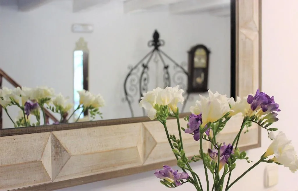 Lobby, Bozzali, Crete