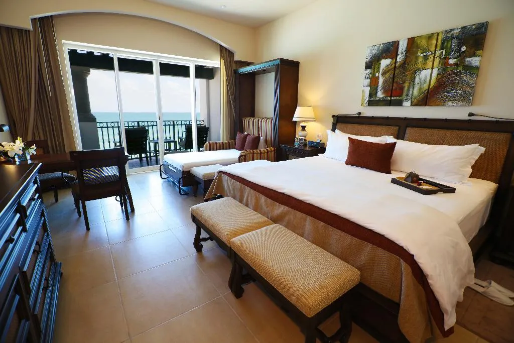 JUNIOR SUITE BEACH FRONT Room, Holiday Inn Club Vacations Grand Residences All In, Cancun Area