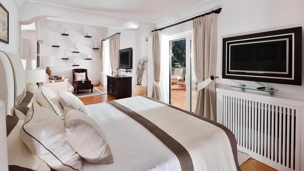 Room, Covo dei Saraceni, Naples
