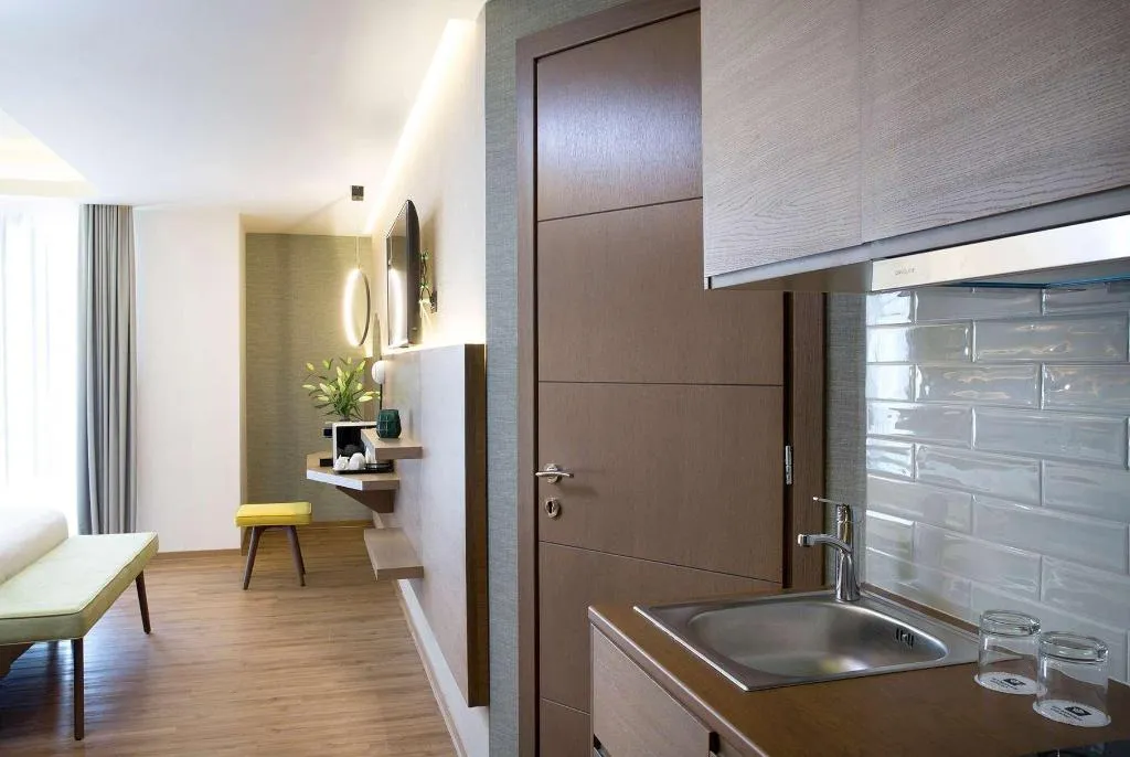 Room, ZEUS Essence Wyndham Athens Residence, Athens