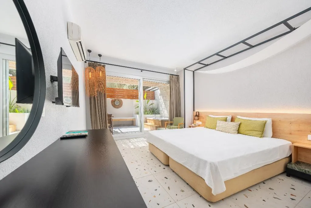 DOUBLE WITH JACUZZI Room, Karbelsun, Dalaman