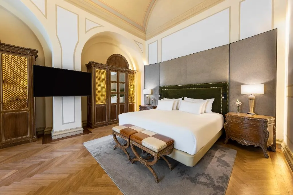 SUITE STANDARD Room, NH Collection Prague Carlo IV, Prague