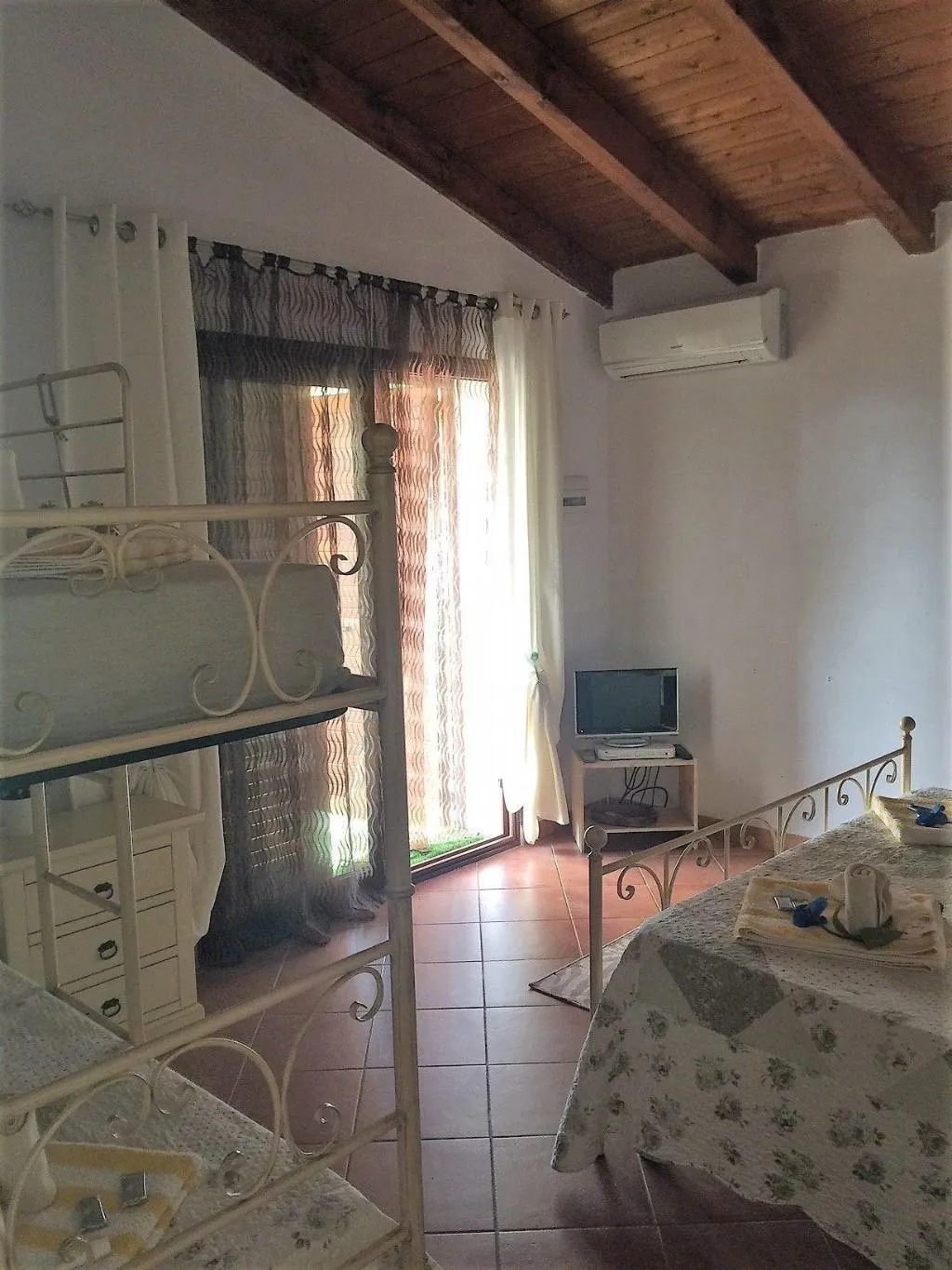 Room, B&B Su Donnigheddu, Olbia