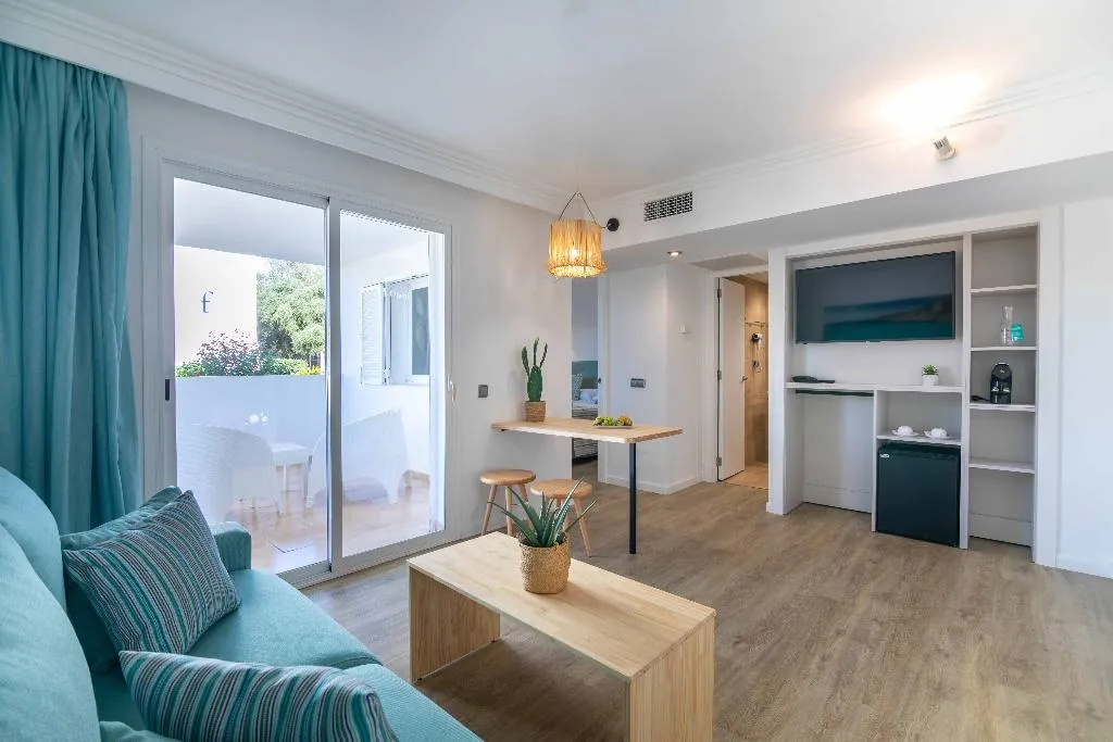 SUITE POOL VIEW Room, MarSenses Ferrera Blanca Family Hotel, Majorca