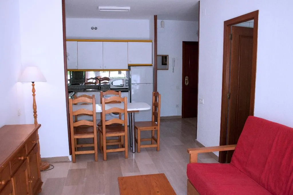 APARTMENT CAPACITY 6 Room, Suite Apartments Arquus, Costa Dorada