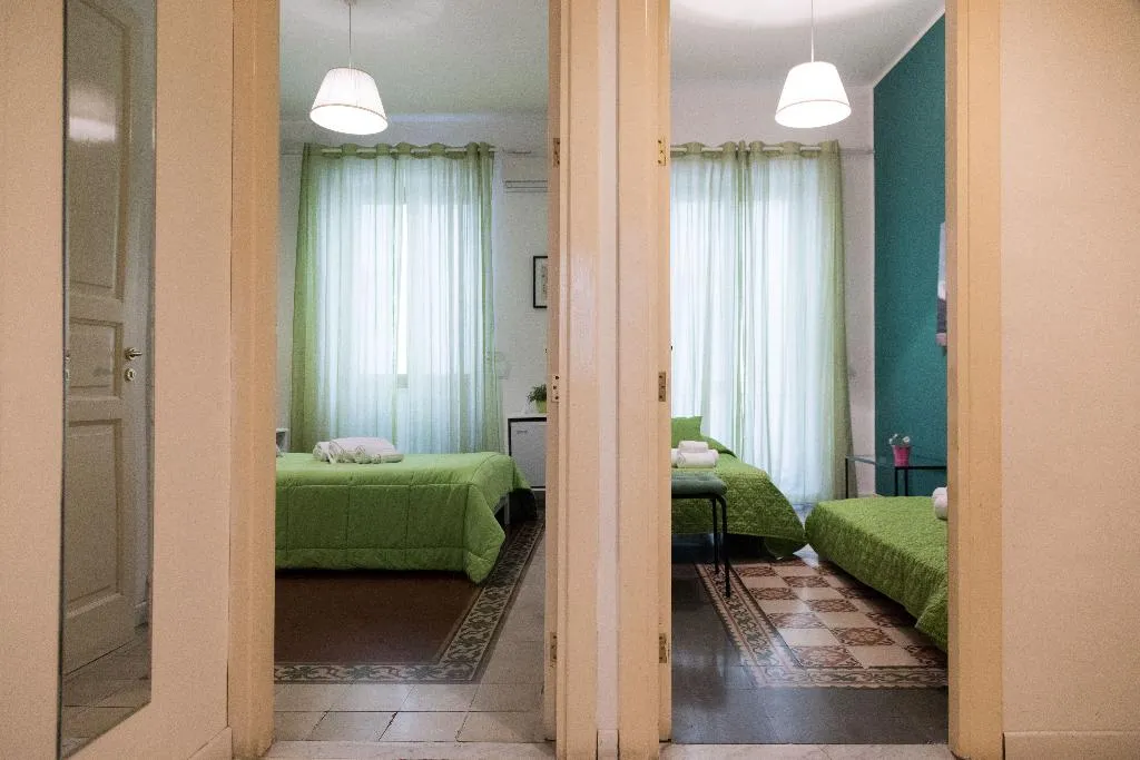 Room, B&B Ai Tintori, Palermo