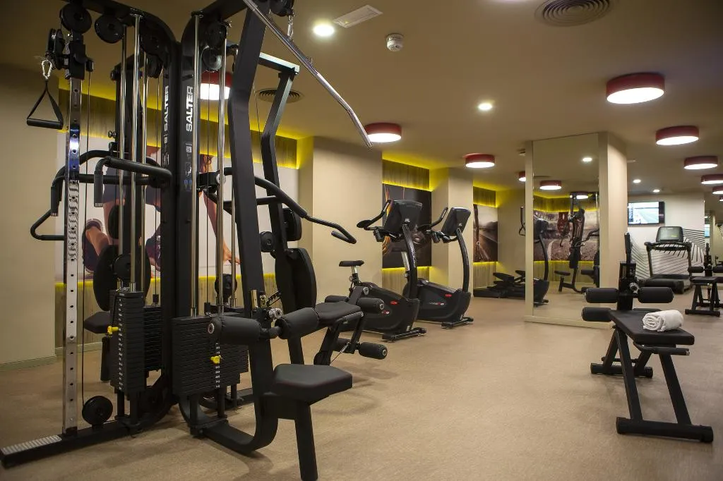 Sports and Entertainment, Hotel Riu Plaza España, Madrid