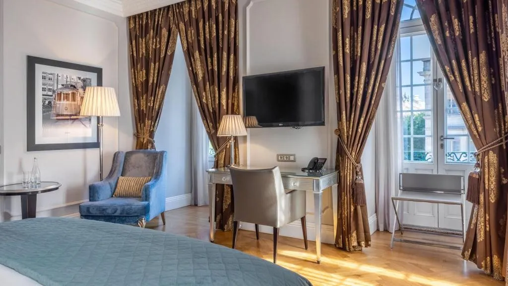 DOUBLE PREMIUM Room, InterContinental Porto Palacio das Cardosas, Porto