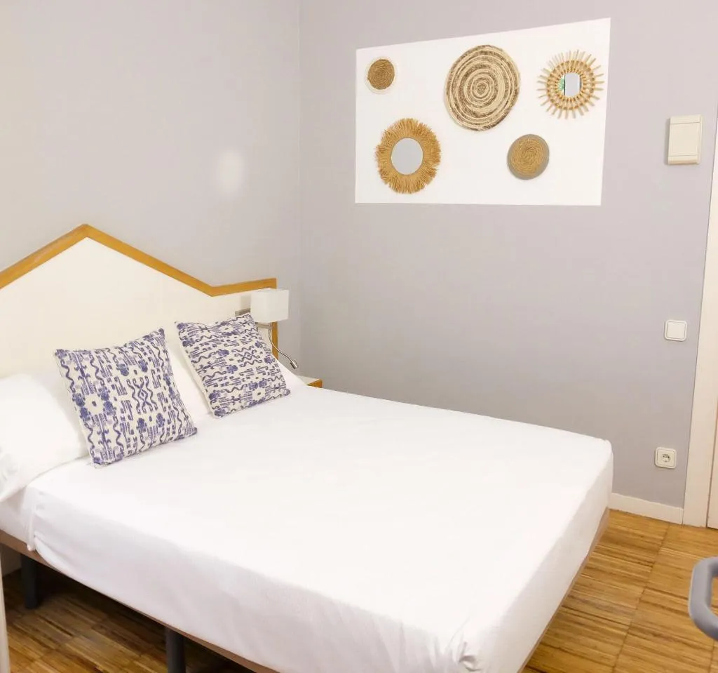 Double or Twin BASIC Room, Subur, Costa Brava