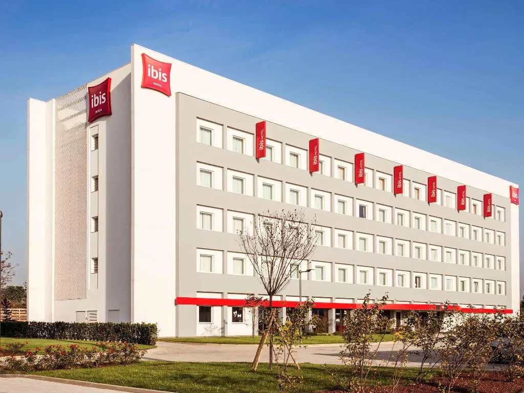 General view, ibis Milano Fiera, Milan