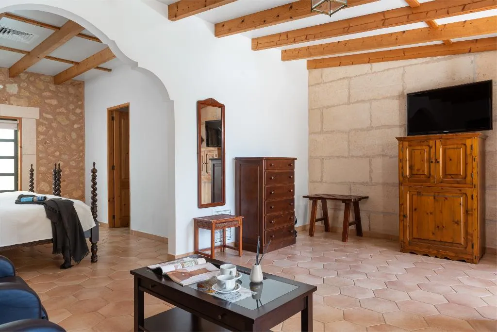 JUNIOR SUITE STANDARD Room, Can Canals, Majorca