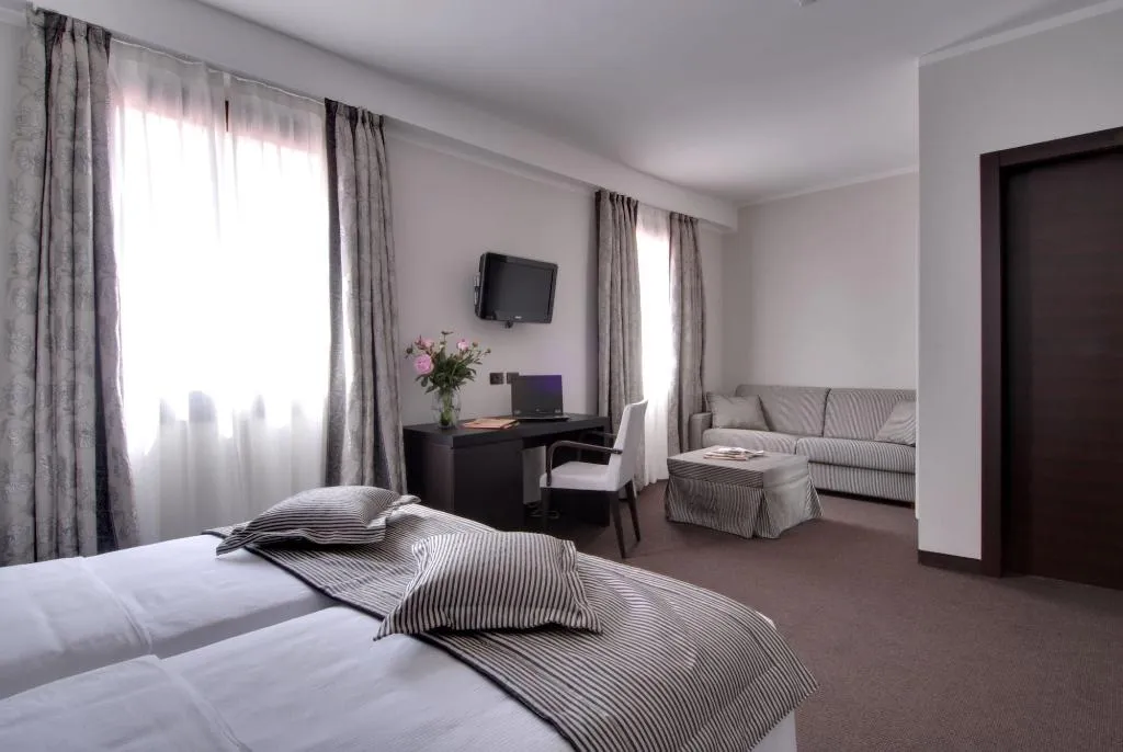 QUADRUPLE STANDARD Room, Villa Pannonia, Venice