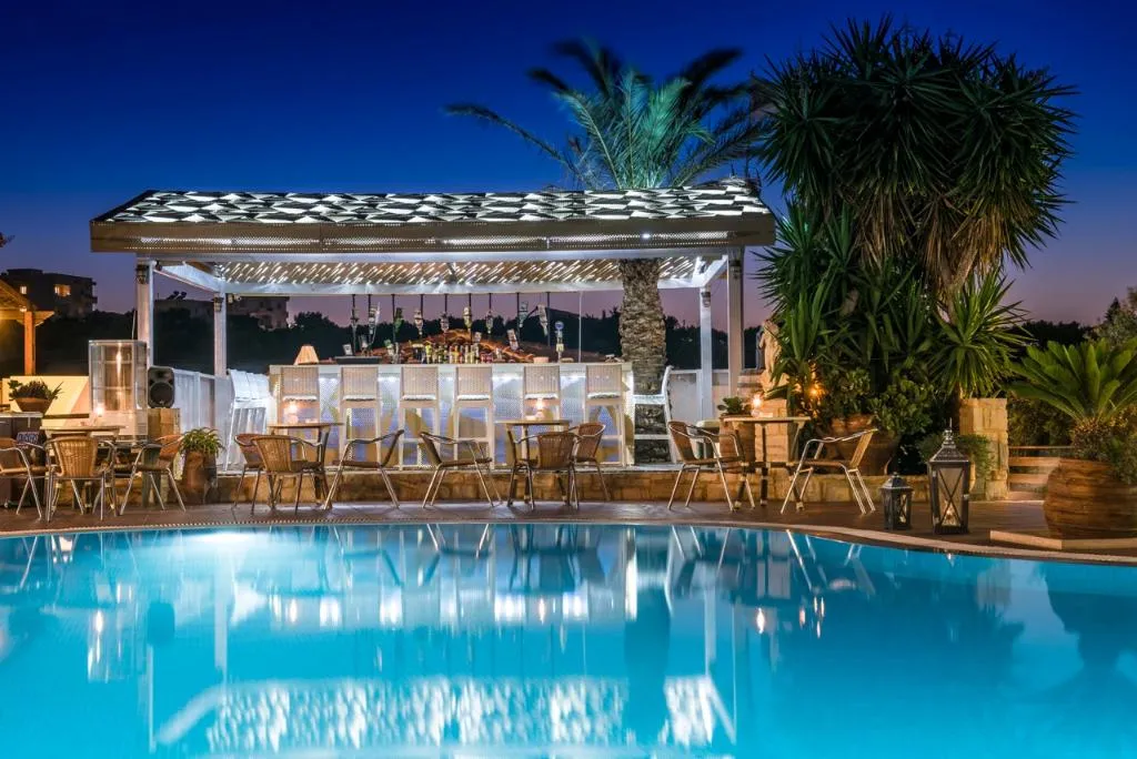Bar, Diamond Village, Crete