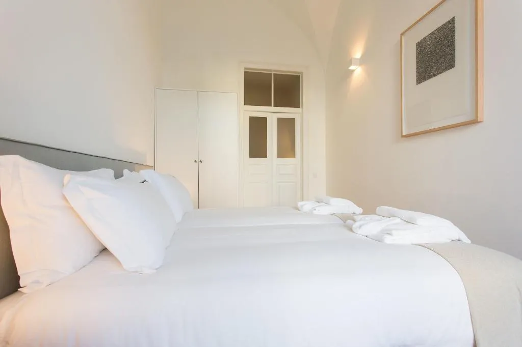 Room, Feels Like Home Chiado Prime Suites, Lisbon