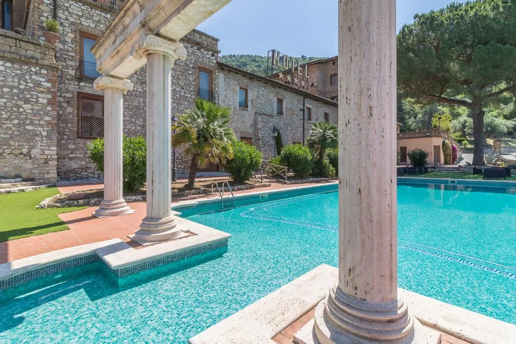Pool, Torre Sant Angelo, Rome