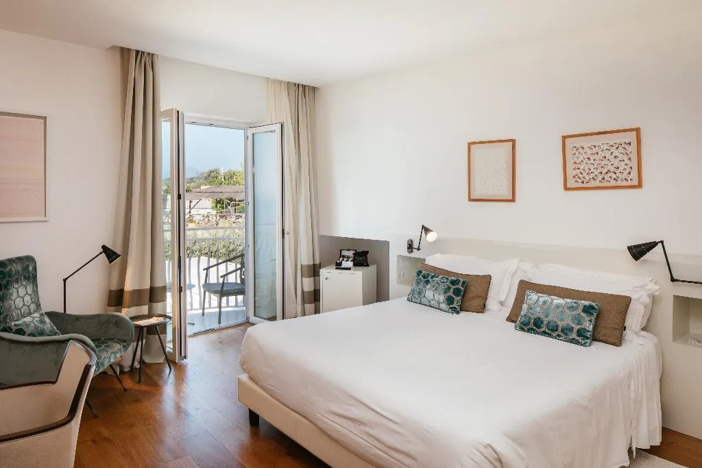 Room DELUXE Room, Villa Fiorella Art Hotel, Naples