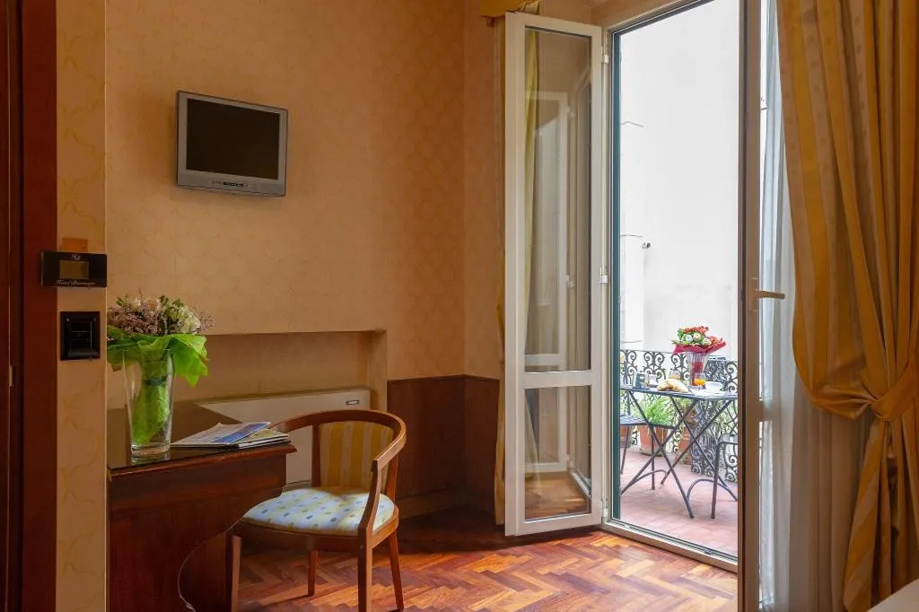 DOUBLE CLASSIC Room, Hotel Boccaccio, Florence