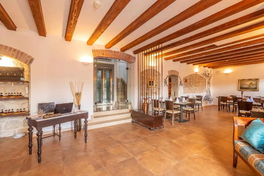 Restaurant, B&B Heritage Villa Apolon, Split