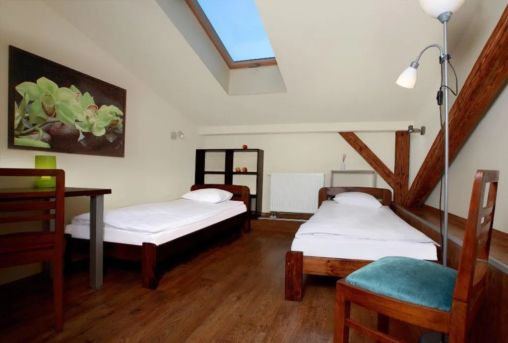 Room, Dom Turysty - Pokoje Goscinne, Krakow