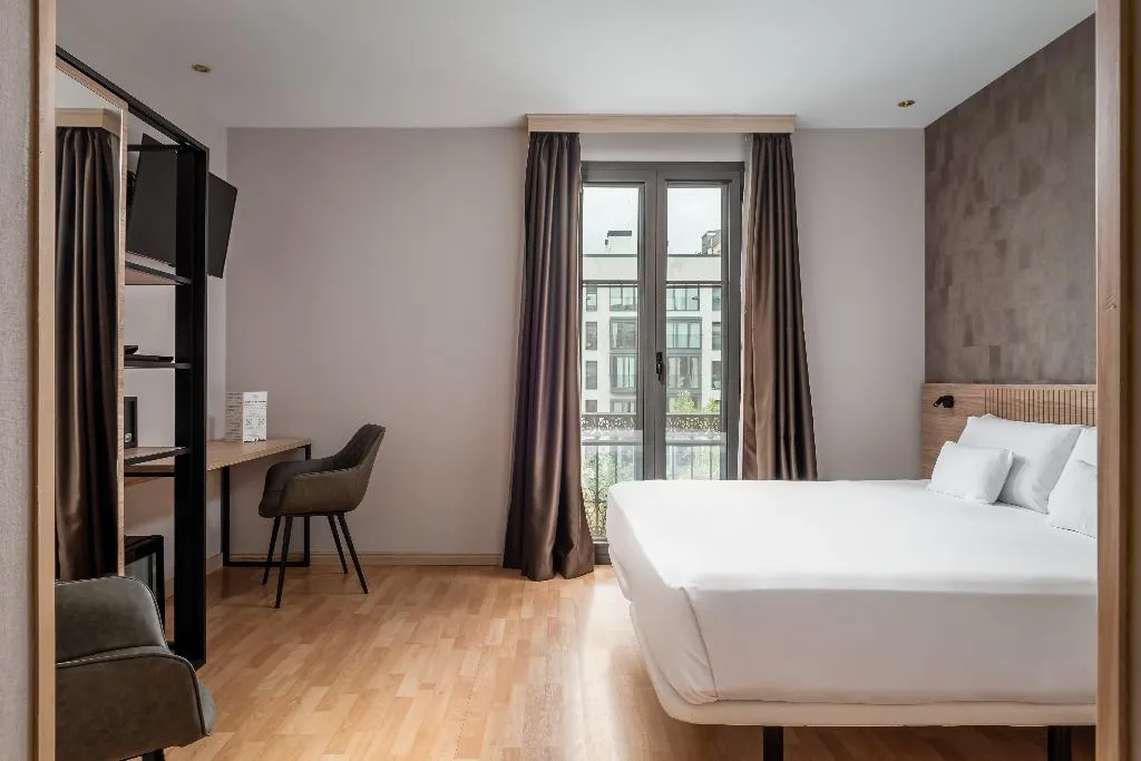 Double or Twin SUPERIOR WITH VIEWS Room, Petit Palace Eixample, Barcelona