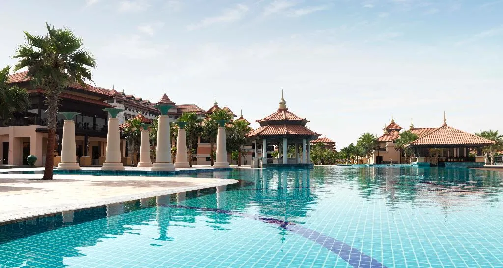 Pool, Anantara The Palm Dubai Resort, Dubai