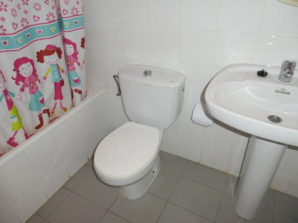 APARTMENT CAPACITY 4 ONE BEDROOM Room, Apartamentos Font Nova 3000, Valencia