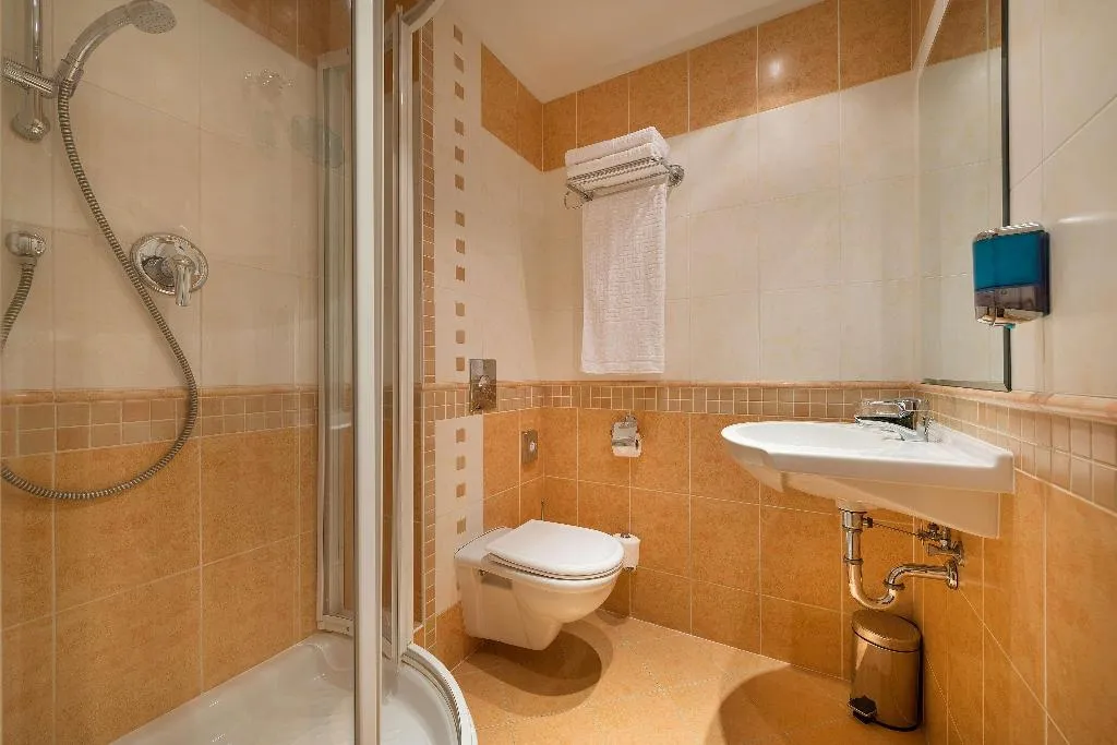 Room, EA Hotel Rokoko, Prague
