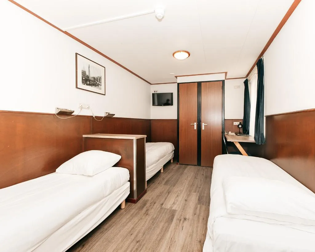 TRIPLE STANDARD Room, Hotel Van Gelder, Amsterdam