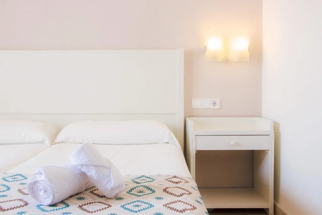Double or Twin SEA VIEW Room, Club Hotel Aguamarina, Menorca